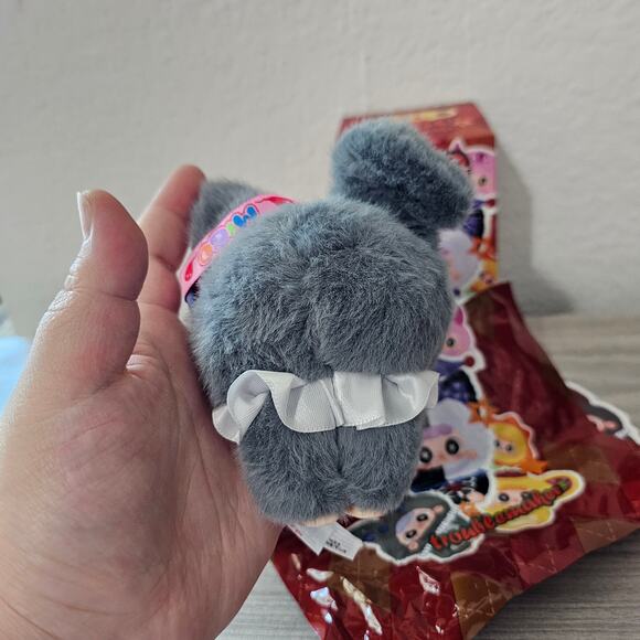 Migos Troublemaker The Unlucky Wolf Vinyl Plush Pendent OPEN CONFIRMED BOX - Picture 7 of 11